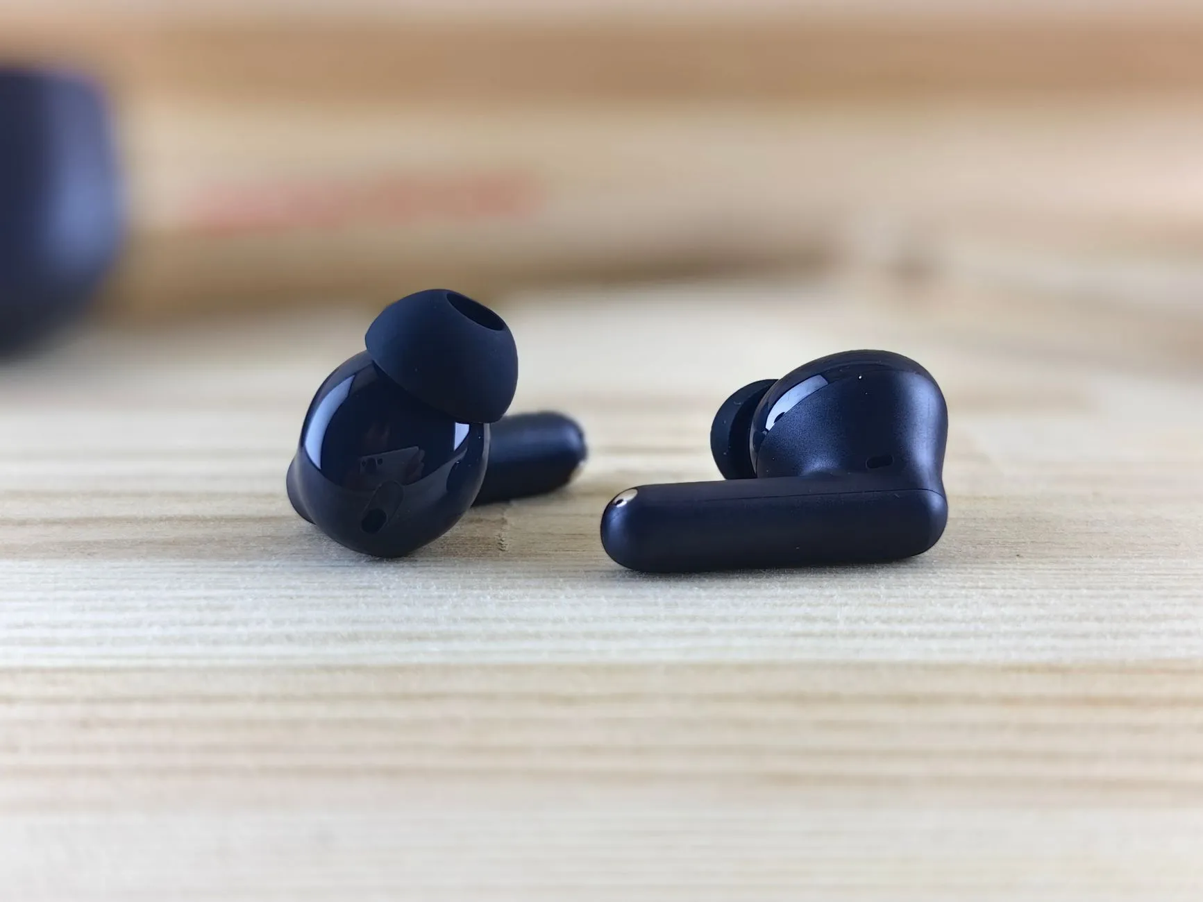 室内信号覆盖方案对比：分布式天线系统与直放站如何选择