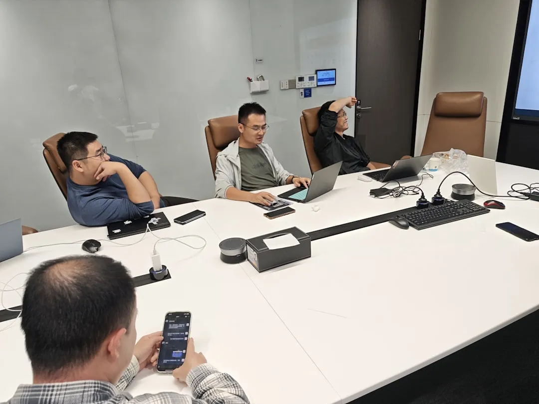 上海通信工程服务商分享：光纤布线施工中的常见问题与解决方案